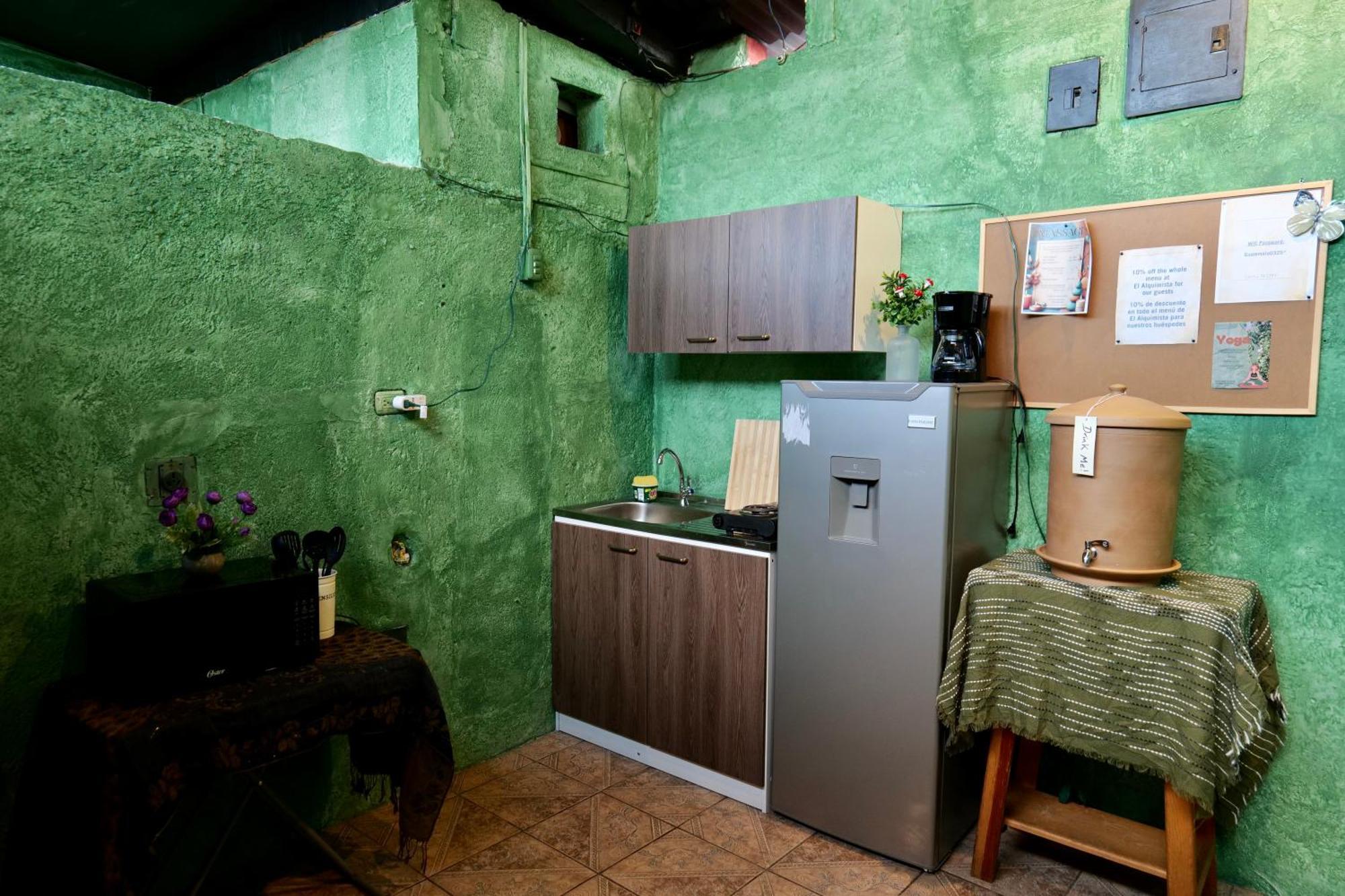 Wonderland Hostel Antigua Eksteriør bilde