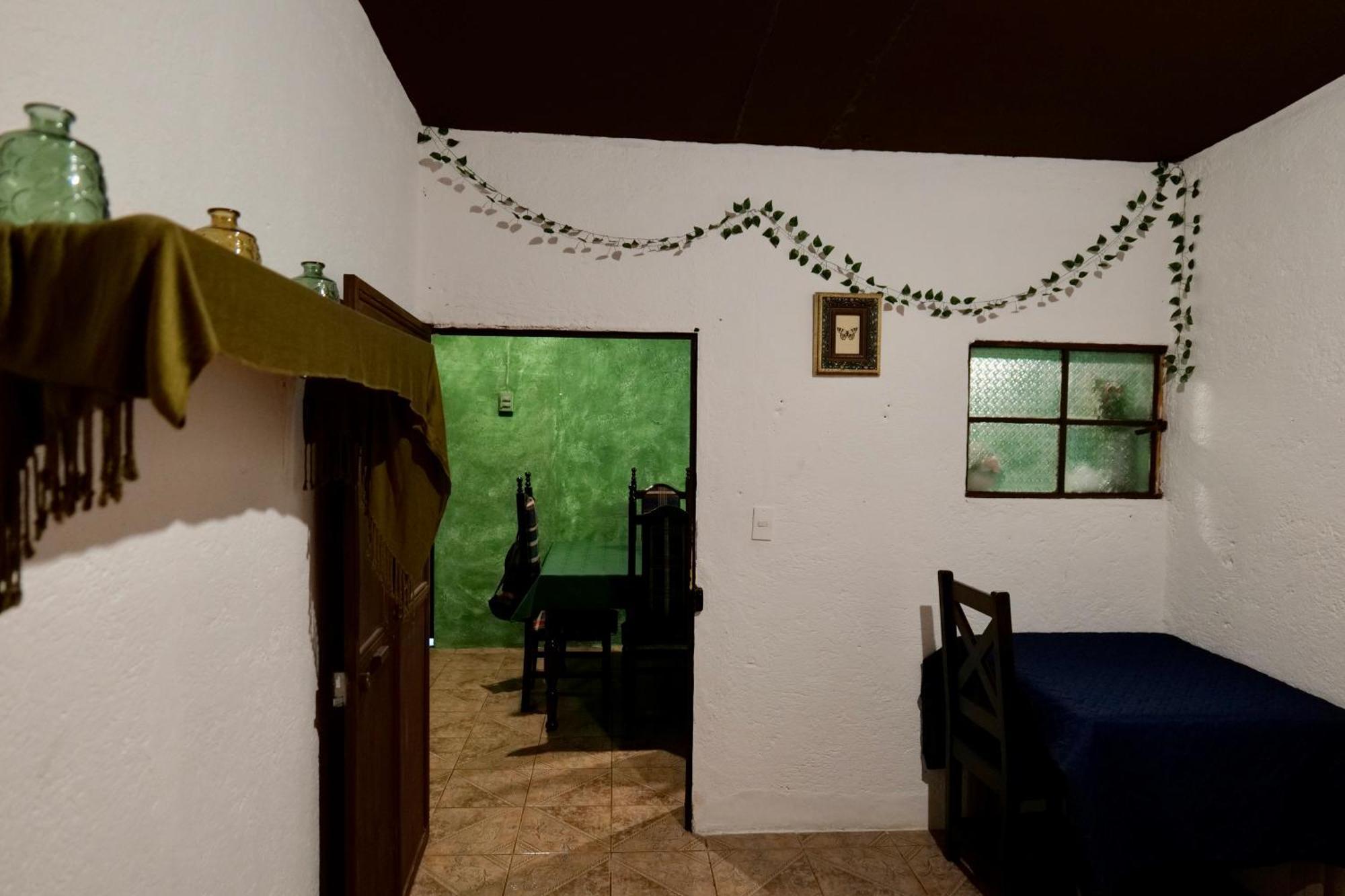 Wonderland Hostel Antigua Eksteriør bilde